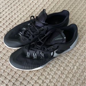 Nike Hyperchase low basketball shoes